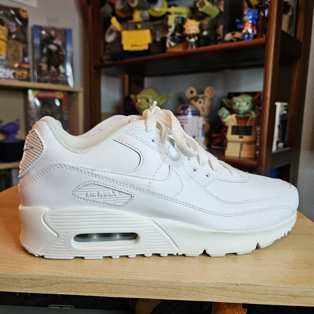White Nike Air Max Sneakers